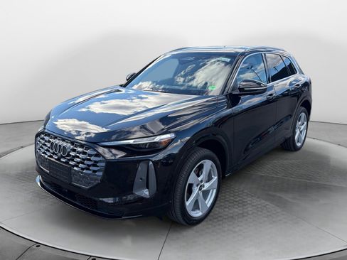 New 2025 Audi Q5 Premium Plus image 3