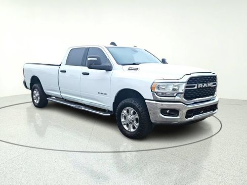 Used 2023 RAM 2500 Big Horn w/ Level 1 Equipment Group AWD/4WD image 2