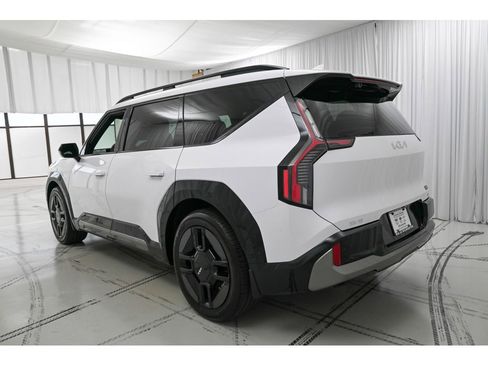 New 2026 Kia EV9 GT-Line image 5