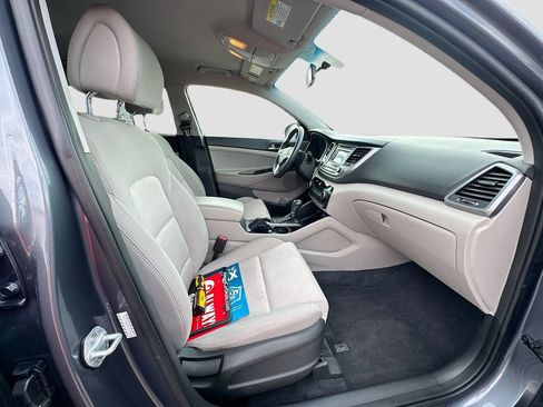 Used 2017 Hyundai Tucson Sport FWD image 27