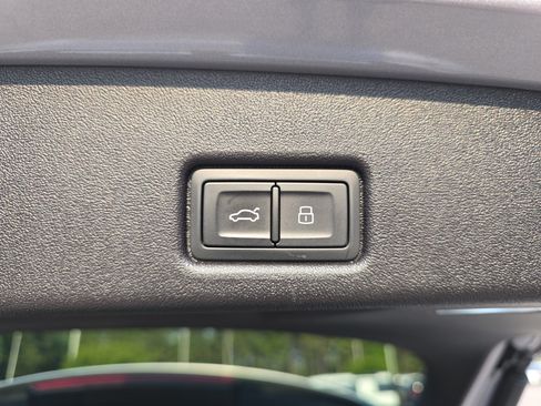 Used 2025 Audi Q5 Prestige AWD/4WD image 13