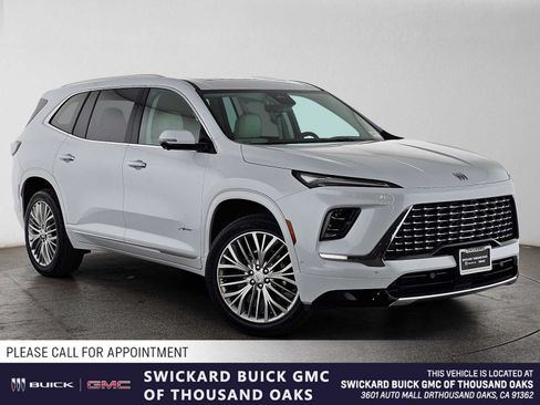 New 2027 Buick Enclave Avenir FWD image 1