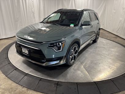 Certified 2025 Kia Niro EX Touring