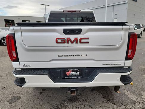 Used 2022 GMC Sierra 3500 Denali image 4