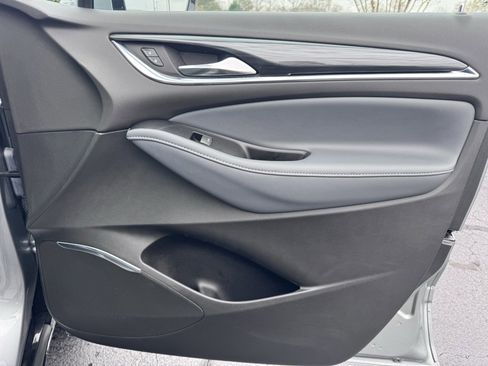 Used 2023 Buick Enclave Essence w/ Sport Touring Edition image 25