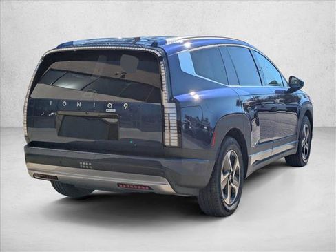 New 2026 Hyundai Ioniq 9 S image 2