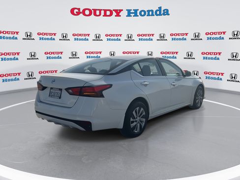 Used 2022 Nissan Altima 2.5 S image 8