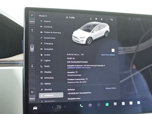 Used 2023 Tesla Model X image 25