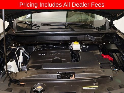 Certified 2024 Nissan Pathfinder Platinum w/ Cargo Package AWD/4WD image 23