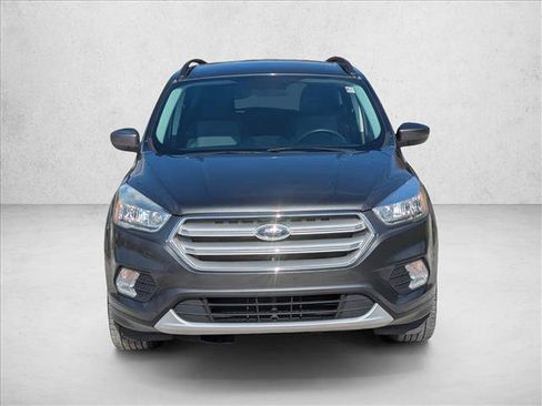 Used 2018 Ford Escape SE w/ SE Sync 3 Package AWD/4WD image 2