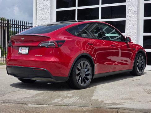Used 2022 Tesla Model Y Performance AWD/4WD image 4