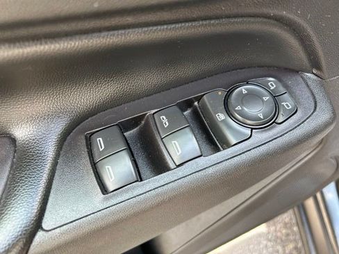 Used 2020 Chevrolet Equinox LT AWD/4WD image 12