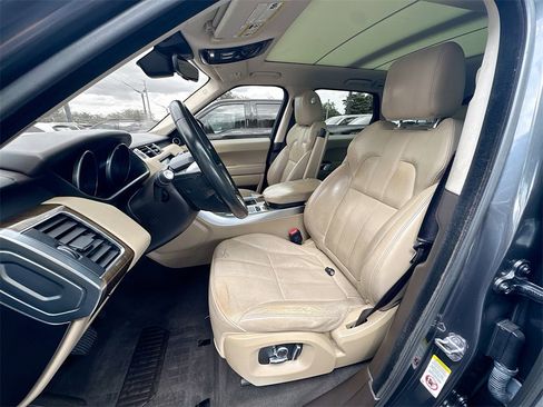 Used 2017 Land Rover Range Rover Sport HSE image 21