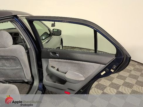 Used 2003 Honda Accord EX image 27