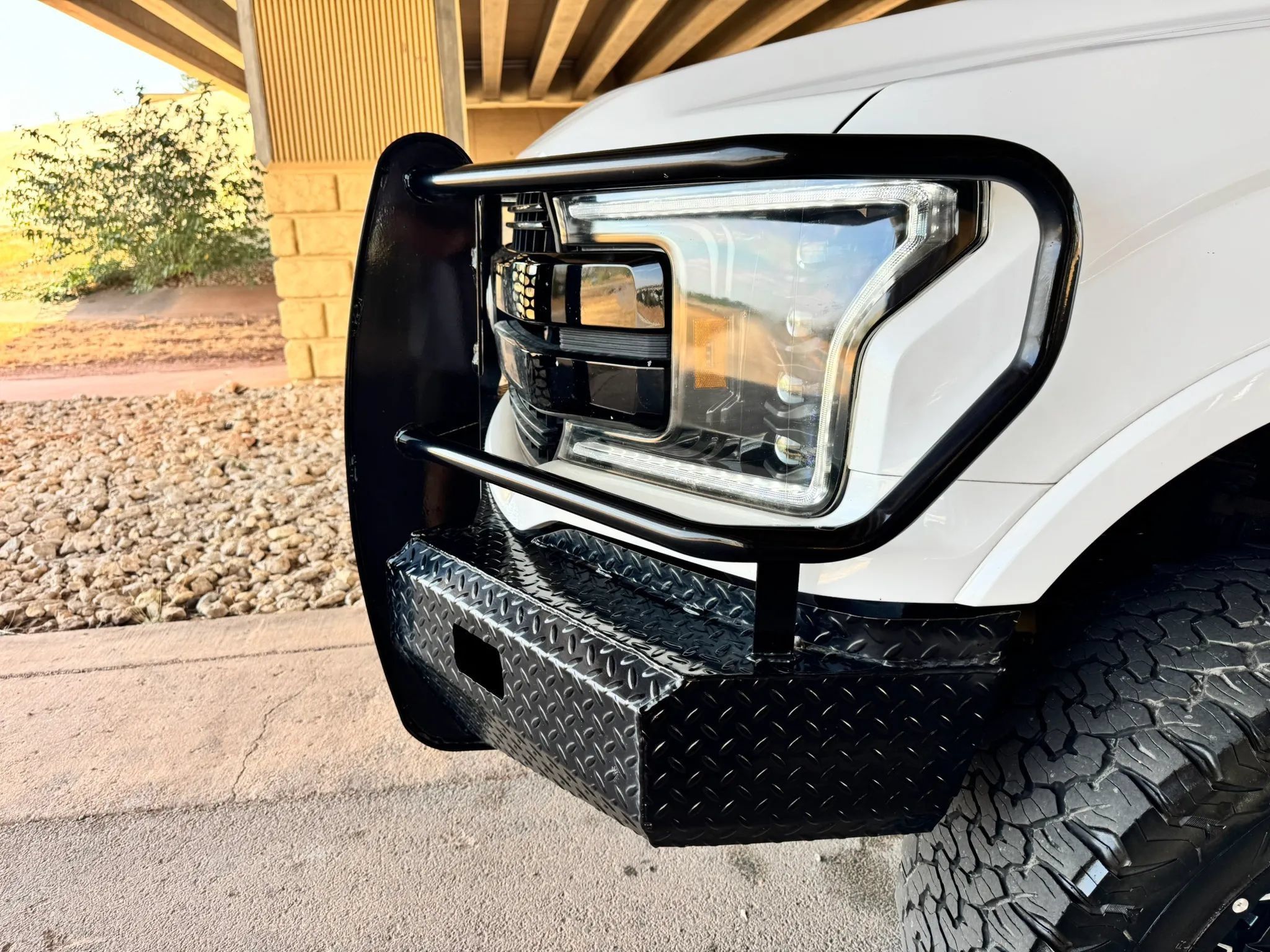 Used 2019 Ford F150 Lariat AWD/4WD image 10
