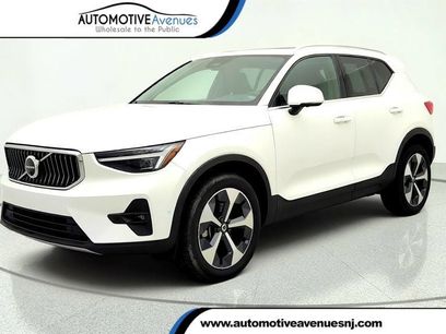Used 2024 Volvo XC40 B5 Plus w/ Climate Package
