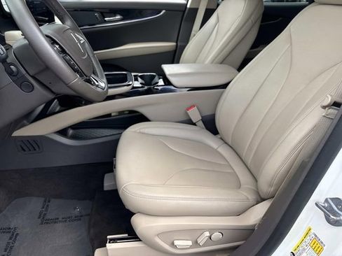 Certified 2023 Lincoln Nautilus AWD w/ Premium Package image 19