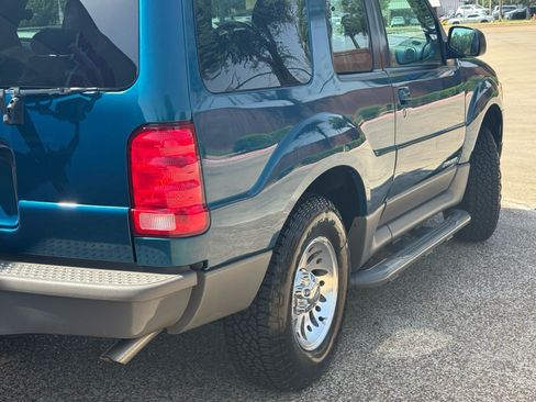 Used 2001 Ford Explorer Sport RWD image 4