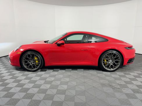 Certified 2022 Porsche 911 Carrera image 2