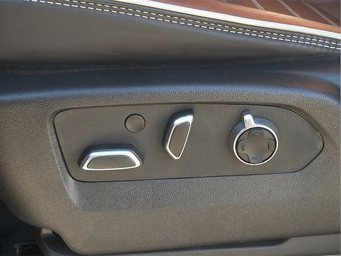 Used 2024 GMC Sierra 1500 Denali Ultimate image 19