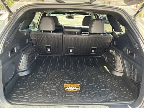 Used 2025 Subaru Outback Wilderness AWD/4WD image 11