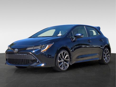 Used 2022 Toyota Corolla XSE FWD image 9