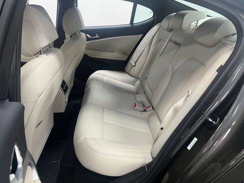 New 2026 Genesis G70 2.5T RWD image 25