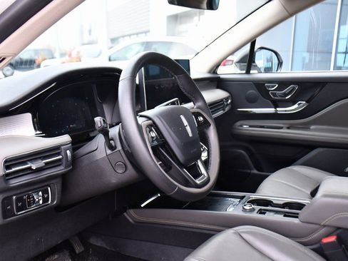 Used 2023 Lincoln Corsair AWD w/ Equipment Group 101A image 11