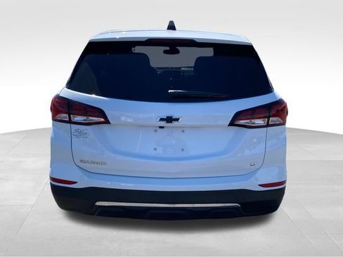 Certified 2024 Chevrolet Equinox LT FWD image 5