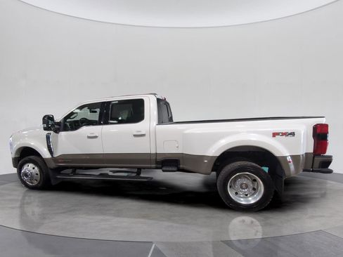 Used 2026 Ford F450 King Ranch w/ FX4 Off-Road Package AWD/4WD image 2
