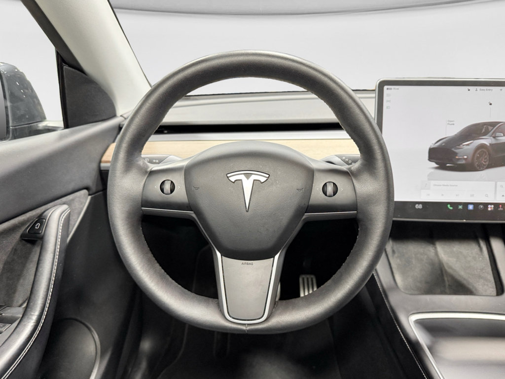 Used 2022 Tesla Model Y Performance AWD/4WD image 7