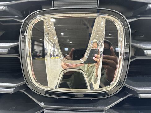 New 2025 Honda Pilot EX-L image 28