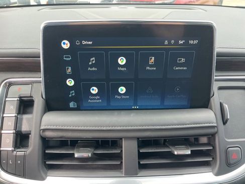 Used 2022 Chevrolet Tahoe Z71 w/ Luxury Package image 32