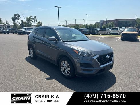 Used 2021 Hyundai Tucson SE FWD image 2