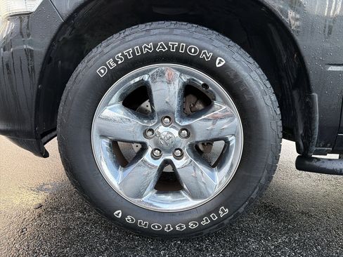 Used 2019 RAM 1500 Express w/ Express Value Package image 12