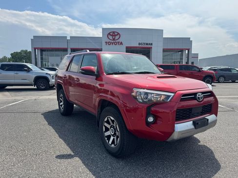 Used 2024 Toyota 4Runner TRD Off-Road Premium w/ Moonroof Package AWD/4WD image 1