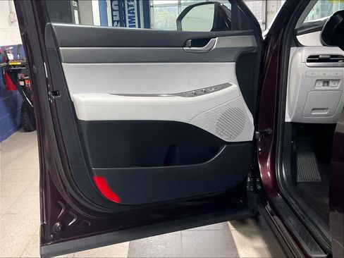 Used 2023 Hyundai Palisade SEL image 9