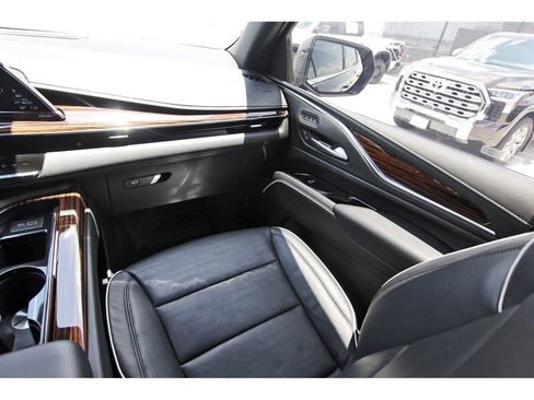 Used 2023 Cadillac Escalade Premium Luxury RWD image 10