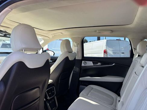 Used 2022 Lincoln Nautilus Black Label w/ Class II Trailer Tow Package image 12