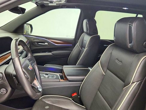 Used 2021 Cadillac Escalade ESV Premium Luxury w/ Performance Package AWD/4WD image 13
