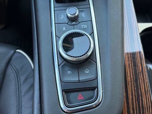 Used 2023 Cadillac Escalade Sport Platinum w/ LPO, ONYX Package AWD/4WD image 30