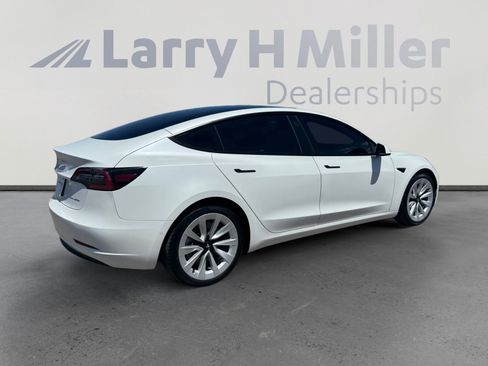 Used 2022 Tesla Model 3 Long Range AWD/4WD image 5