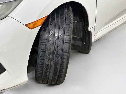 Used 2016 Honda Civic Touring image 25