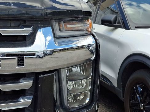 Used 2022 Chevrolet Silverado 2500 LTZ w/ LTZ Premium Package AWD/4WD image 4