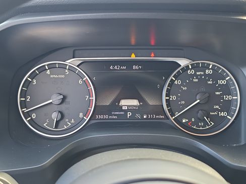 Used 2024 Nissan Rogue SV image 29