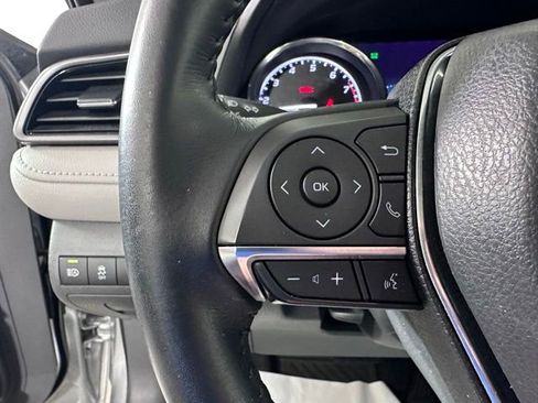 Used 2020 Toyota Camry XLE w/ Navigation Package FWD image 23