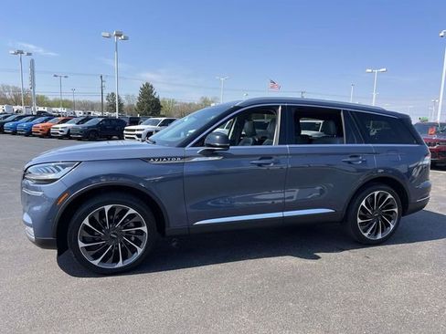 Used 2021 Lincoln Aviator Reserve w/ Equipment Group 201A AWD/4WD image 3