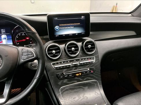 Used 2019 Mercedes-Benz GLC 300 4MATIC image 9