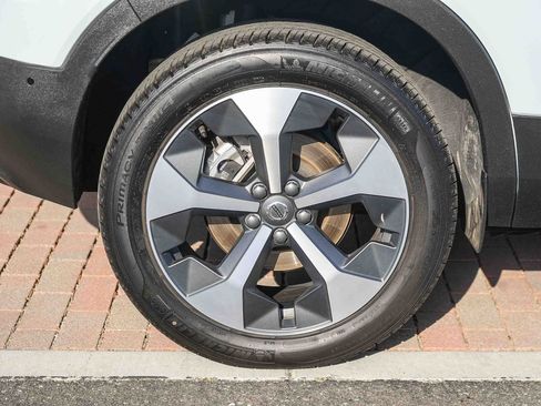 Used 2026 Volvo XC40 B5 Plus AWD/4WD image 12