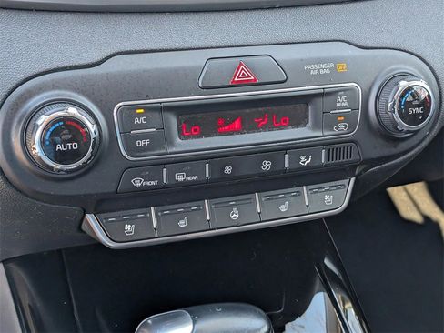 Used 2019 Kia Sorento SX w/ SX Touring Package image 29